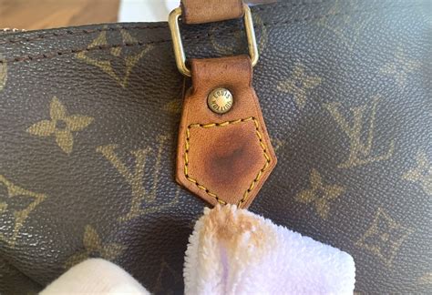 clean a louis vuitton bag|who cleans Louis Vuitton handbags.